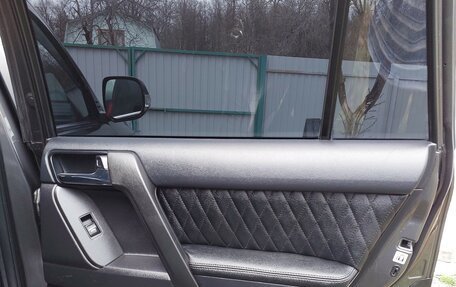 Toyota Land Cruiser Prado 150 рестайлинг 2, 2014 год, 3 400 000 рублей, 24 фотография