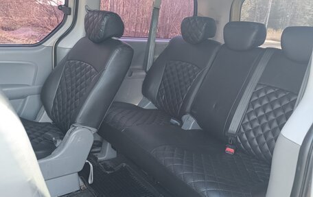 Hyundai H-1 II рестайлинг, 2008 год, 1 350 000 рублей, 7 фотография