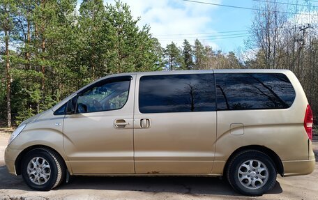 Hyundai H-1 II рестайлинг, 2008 год, 1 350 000 рублей, 12 фотография