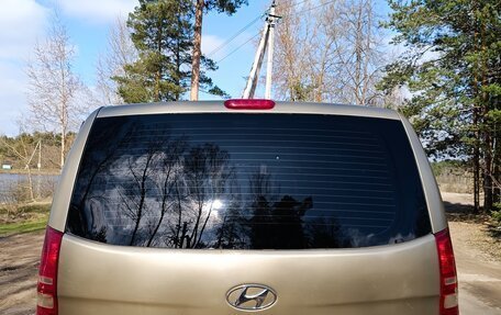 Hyundai H-1 II рестайлинг, 2008 год, 1 350 000 рублей, 18 фотография