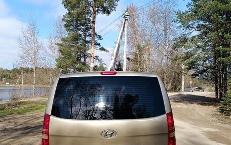Hyundai H-1 II рестайлинг, 2008 год, 1 350 000 рублей, 11 фотография