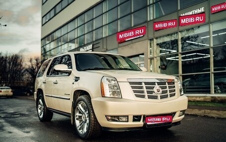 Cadillac Escalade III, 2012 год, 3 600 000 рублей, 1 фотография