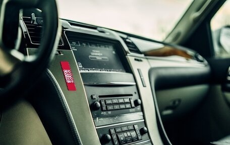 Cadillac Escalade III, 2012 год, 3 600 000 рублей, 9 фотография