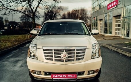 Cadillac Escalade III, 2012 год, 3 600 000 рублей, 2 фотография