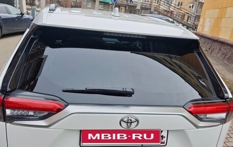 Toyota RAV4, 2020 год, 3 825 000 рублей, 10 фотография