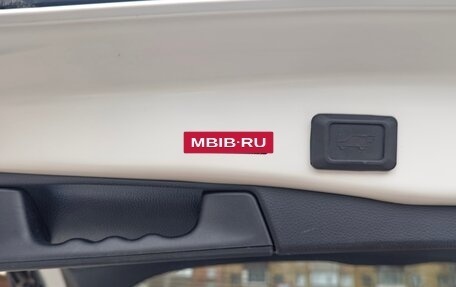 Toyota RAV4, 2020 год, 3 825 000 рублей, 4 фотография