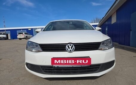 Volkswagen Jetta VI, 2014 год, 1 190 000 рублей, 2 фотография