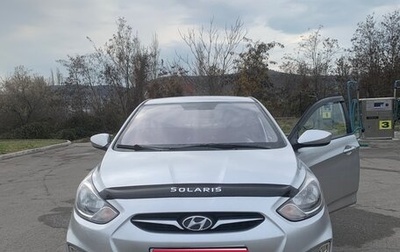 Hyundai Solaris II рестайлинг, 2012 год, 740 000 рублей, 1 фотография