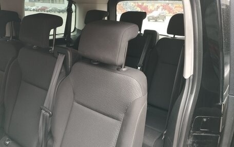 Peugeot Traveller I, 2019 год, 2 600 000 рублей, 7 фотография