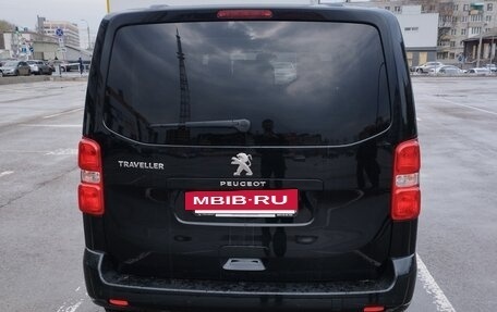 Peugeot Traveller I, 2019 год, 2 600 000 рублей, 2 фотография