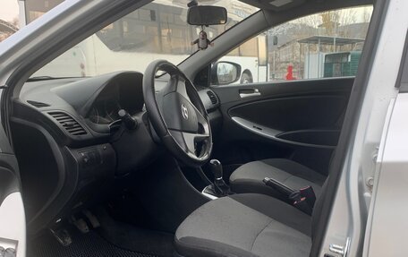 Hyundai Solaris II рестайлинг, 2012 год, 740 000 рублей, 4 фотография