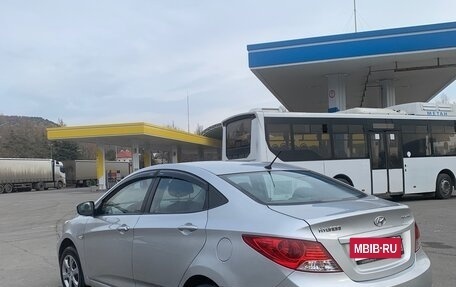 Hyundai Solaris II рестайлинг, 2012 год, 740 000 рублей, 7 фотография