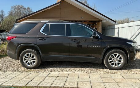 Chevrolet Traverse II, 2018 год, 2 417 000 рублей, 3 фотография
