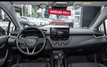 Toyota Corolla, 2024 год, 2 300 000 рублей, 4 фотография