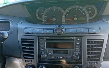 SsangYong Rodius I, 2011 год, 1 860 000 рублей, 7 фотография
