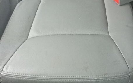 SsangYong Rodius I, 2011 год, 1 860 000 рублей, 26 фотография