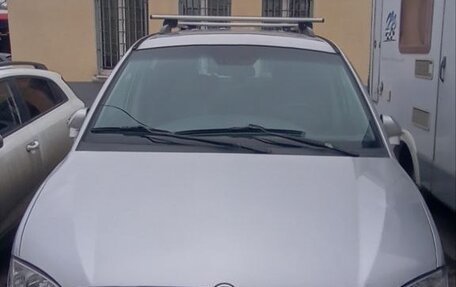 SsangYong Rodius I, 2011 год, 1 860 000 рублей, 31 фотография
