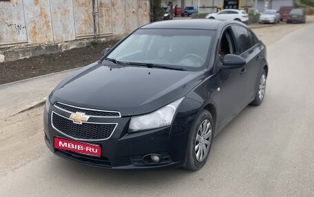 Chevrolet Cruze II, 2010 год, 700 000 рублей, 1 фотография
