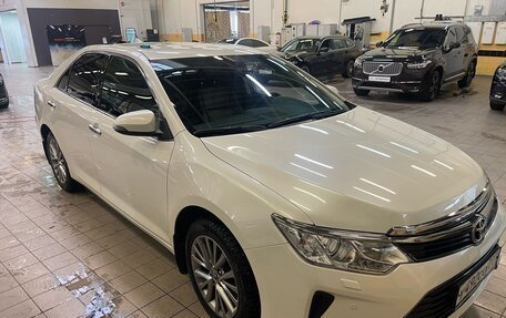 Toyota Camry, 2016 год, 2 670 000 рублей, 2 фотография