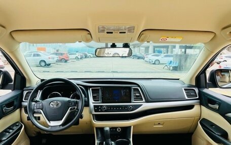 Toyota Highlander III, 2020 год, 3 379 000 рублей, 7 фотография