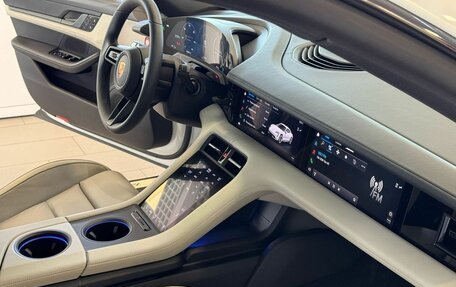 Porsche Taycan I, 2020 год, 9 000 010 рублей, 10 фотография