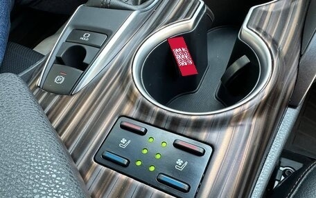Toyota Camry, 2019 год, 3 090 000 рублей, 7 фотография