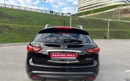 Infiniti FX II, 2011 год, 2 100 000 рублей, 14 фотография