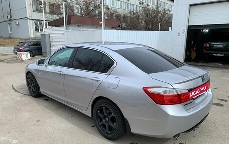 Honda Accord IX рестайлинг, 2013 год, 1 800 000 рублей, 2 фотография