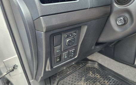Toyota Land Cruiser Prado 150 рестайлинг 2, 2012 год, 2 590 000 рублей, 9 фотография