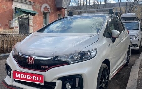 Honda Fit III, 2016 год, 1 700 000 рублей, 2 фотография