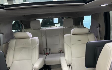 Cadillac Escalade V, 2023 год, 15 888 999 рублей, 13 фотография