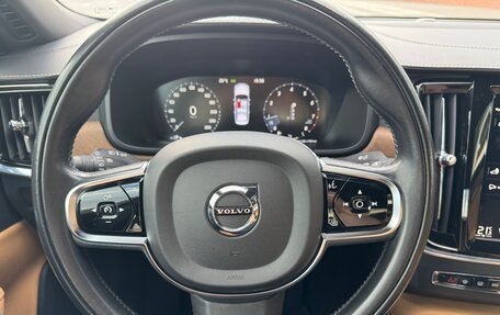 Volvo S90 II рестайлинг, 2019 год, 3 450 000 рублей, 16 фотография