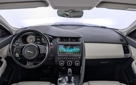 Jaguar E-Pace, 2019 год, 3 150 000 рублей, 14 фотография