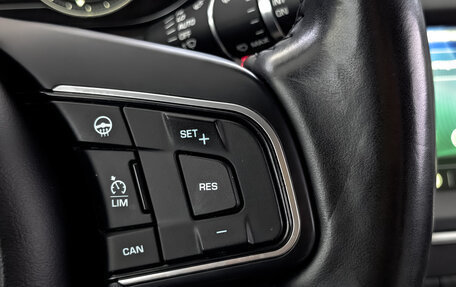 Jaguar E-Pace, 2019 год, 3 150 000 рублей, 28 фотография