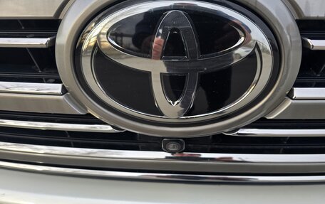Toyota Land Cruiser 200, 2016 год, 6 750 000 рублей, 4 фотография