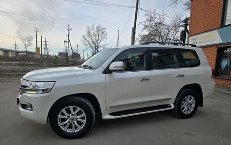 Toyota Land Cruiser 200, 2016 год, 6 750 000 рублей, 20 фотография