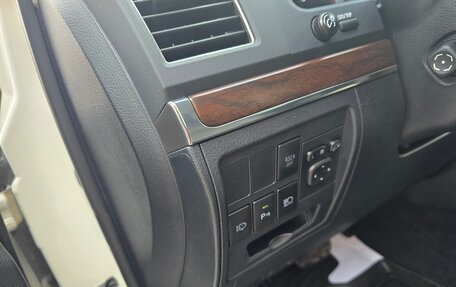 Toyota Land Cruiser 200, 2016 год, 6 750 000 рублей, 23 фотография