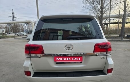 Toyota Land Cruiser 200, 2016 год, 6 750 000 рублей, 6 фотография