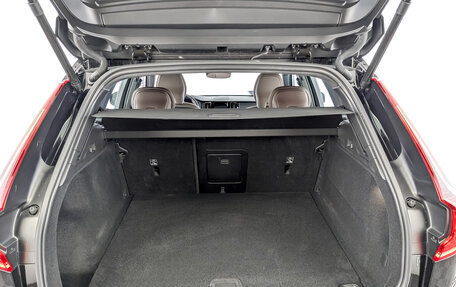 Volvo XC60 II, 2023 год, 5 800 000 рублей, 10 фотография