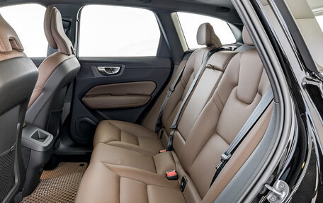 Volvo XC60 II, 2023 год, 5 800 000 рублей, 12 фотография