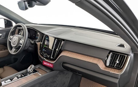 Volvo XC60 II, 2023 год, 5 800 000 рублей, 11 фотография