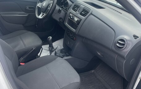 Renault Logan II, 2021 год, 750 000 рублей, 7 фотография