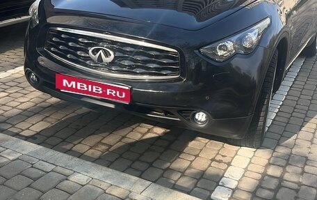 Infiniti FX II, 2011 год, 1 950 000 рублей, 3 фотография