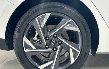 Hyundai Elantra, 2024 год, 2 549 000 рублей, 17 фотография
