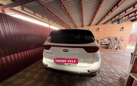 KIA Sportage IV рестайлинг, 2020 год, 2 670 000 рублей, 8 фотография