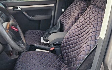 Volkswagen Touran III, 2007 год, 675 000 рублей, 7 фотография