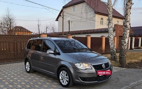 Volkswagen Touran III, 2007 год, 675 000 рублей, 14 фотография