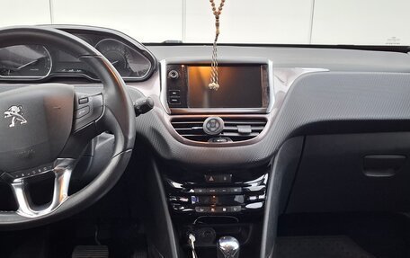 Peugeot 2008 II, 2014 год, 830 000 рублей, 7 фотография