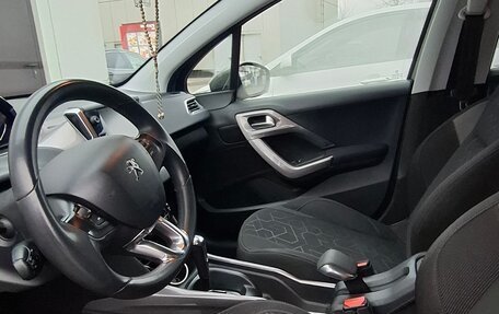 Peugeot 2008 II, 2014 год, 830 000 рублей, 8 фотография