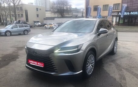 Lexus RX IV рестайлинг, 2023 год, 8 799 000 рублей, 1 фотография
